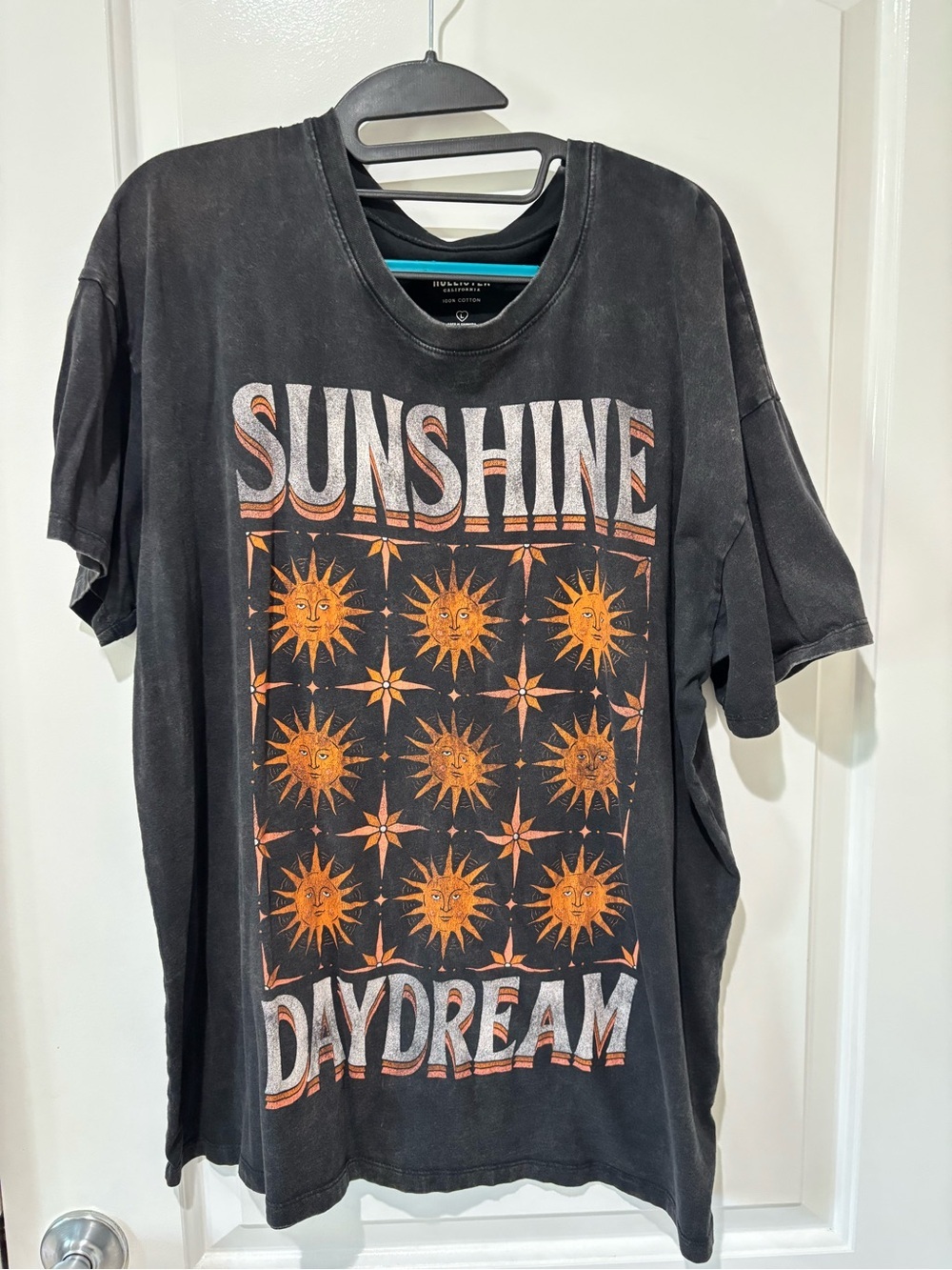 Sunshine Daydream Graphic Tee - Black/Orange